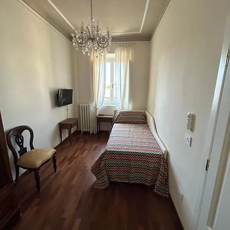 Giulia Villa *